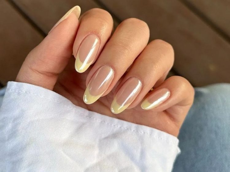 Ανακάλυψε τα «butter nails» και φέρε το Νο1 χρώμα της άνοιξης στο manicure σου