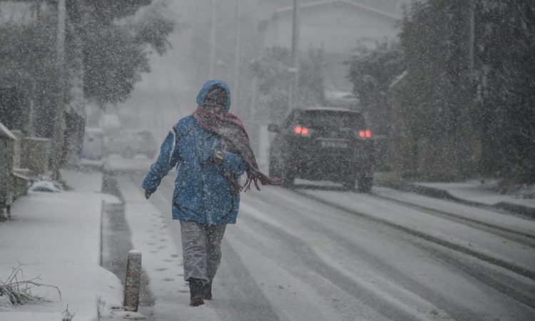 Καιρός: 48 ώρες στον «πάγο» η χώρα – Ποιες περιοχές θα «ντυθούν» στα λευκά