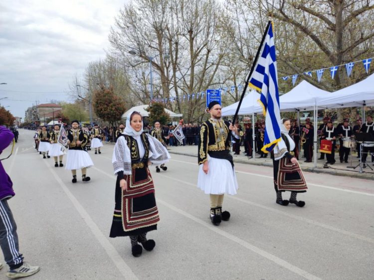 Τμήματα που κέρδισαν τις εντυπώσεις στη σημερινή παρέλαση