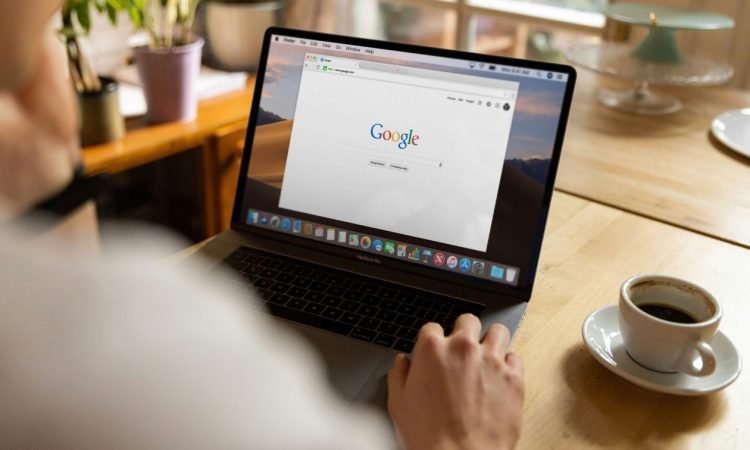 Γιατί θα πρέπει να google–άρεις το όνομά σου σύντομα: Η εταιρεία προειδοποιεί
