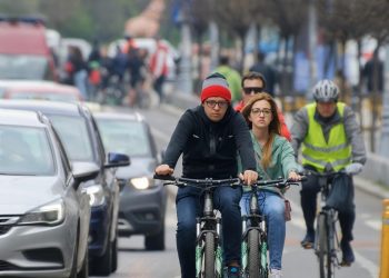 Βόλος: Καταδικάστηκε εργολάβος για λακούβα – Τραυματίστηκε ποδηλάτης στη λεωφορειολωρίδα