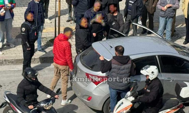 Λαμία: Ιερέας πάρκαρε σε διάβαση πεζών και επιτέθηκε σε αστυνομικό που του πήρε τις πινακίδες