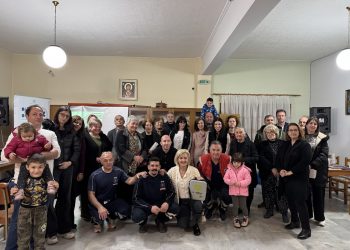 Δύναμη ζωής στο Δροσερό: Σεμινάριο πρώτων βοηθειών & τοποθέτηση απινιδωτή για την προστασία των πολιτών
