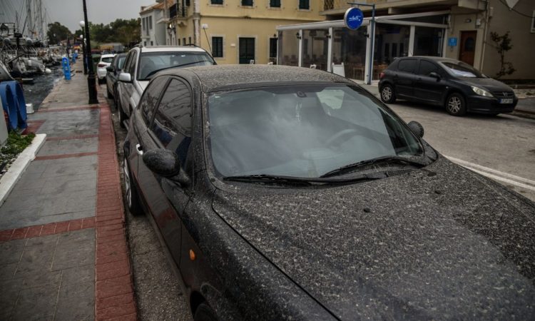 Καιρός: Έρχεται διήμερο με σοβαρή διαταραχή και λασποβροχές – Πότε και πού το πρώτο 30άρι του 2025