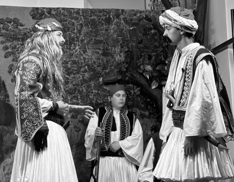 ΓΕΧΑ Τρικάλων: Συγκίνησε και ενέπνευσε ο “Νικηταράς ο Τουρκοφάγος” (ΕΙΚΟΝΕΣ)