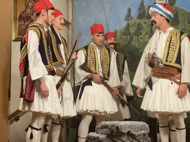 ΓΕΧΑ Τρικάλων: Συγκίνησε και ενέπνευσε ο “Νικηταράς ο Τουρκοφάγος” (ΕΙΚΟΝΕΣ)