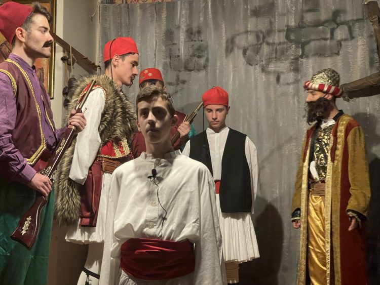 ΓΕΧΑ Τρικάλων: Συγκίνησε και ενέπνευσε ο “Νικηταράς ο Τουρκοφάγος” (ΕΙΚΟΝΕΣ)
