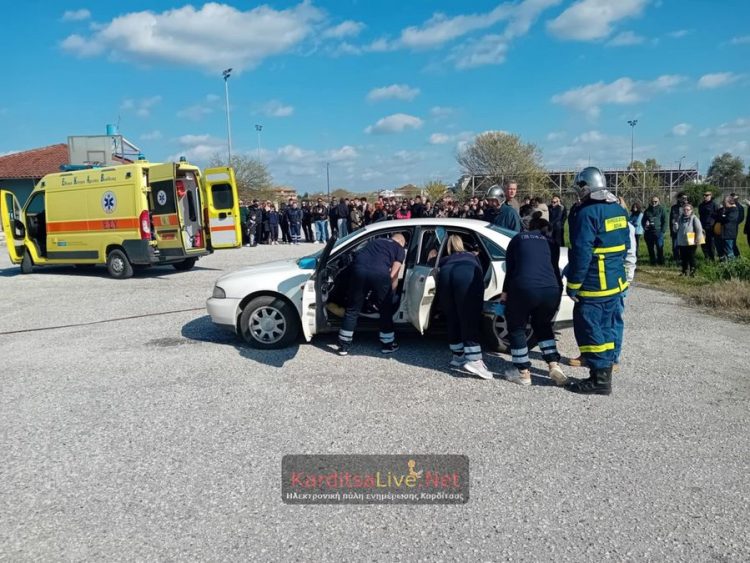 Επιτυχημένη άσκηση της Ειδικότητας «Διασώστης – Πλήρωμα Ασθενοφόρου» της Πειραματικής Σ.Α.Ε.Κ. Καρδίτσας (ΕΙΚΟΝΕΣ – ΒΙΝΤΕΟ)