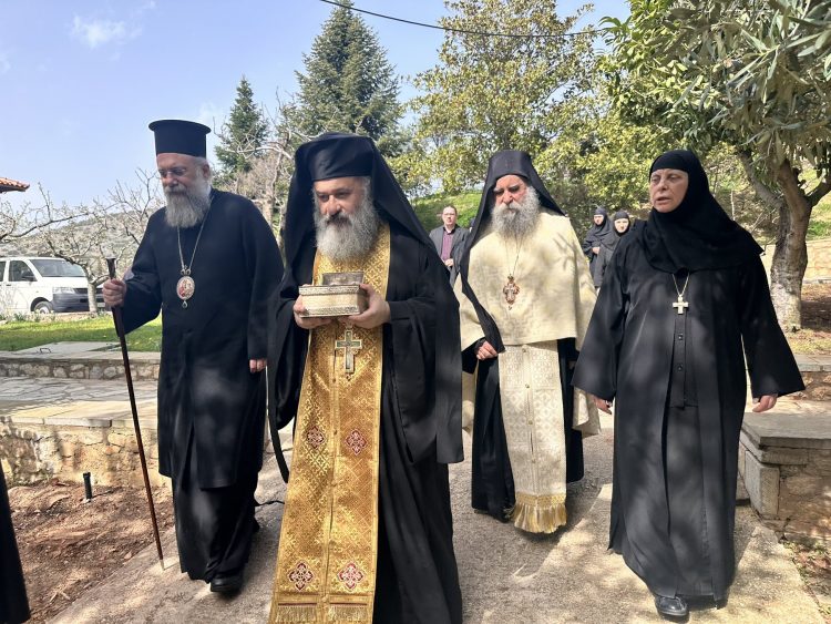 Τα Άχραντα Πάθη του Κυρίου “πέρασαν” την πύλη της Ιεράς Μονής Κορμπόβου (ΕΙΚΟΝΕΣ)
