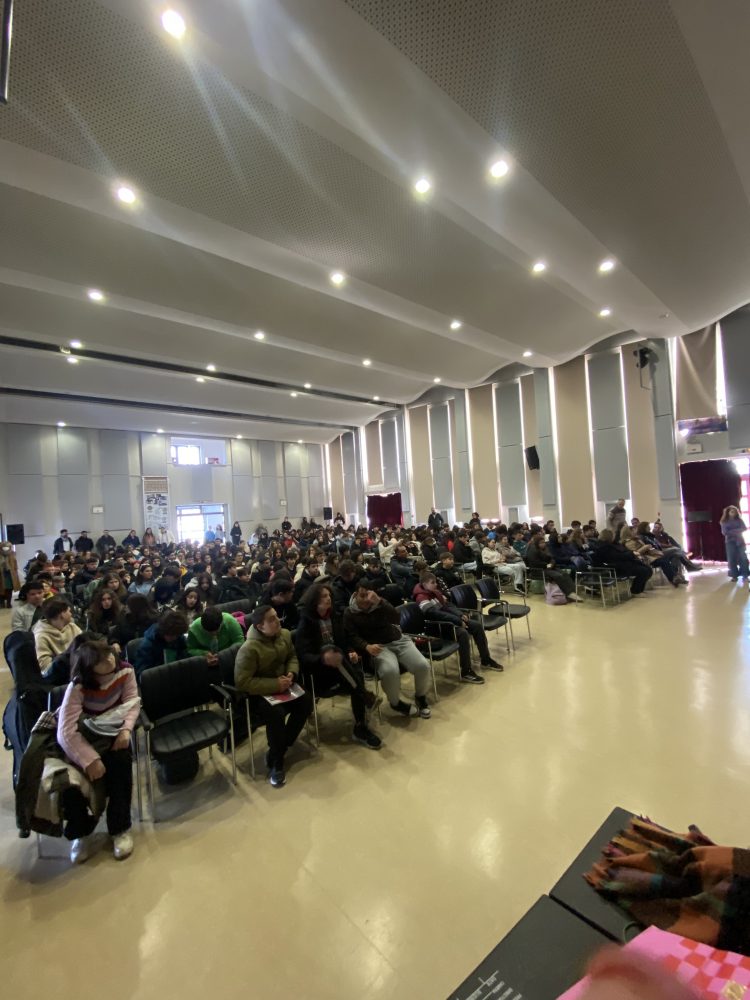 Διαδικτυακή συνάντηση του Μουσικού Σχολείου Τρικάλων με την Παραολυμπιονίκη Σουλτάνα Κρεμύδα