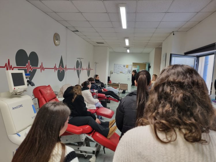 Στο Πανεπιστημιακό Νοσοκομειακό ξεναγήθηκαν μαθητές του Μουσικού Σχολείου