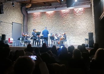 Μια μαγευτική μουσική εμπειρία από τα Σύνολα Εγχόρδων του Μουσικού Σχολείου Τρικάλων