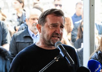 N. Πλακιάς: Ποιος υπογράφει για να λειτουργούν σήμερα τα τρένα; Ψάχνω να τον βρω και δεν μπορώ. Εγκληματίες που παίζουν με τις ζωές των πολιτών
