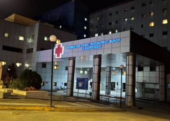 Επείγουσα διακομιδή 32χρονου στο Νοσοκομείο Βόλου – Σε εξέλιξη η επιχείρηση μεταφοράς του