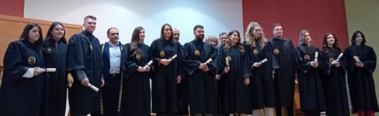 Oρκίστηκαν και πήραν πτυχίο 12 απόφοιτοι του Τμήματος Επιστήμης Τροφίμων και Διατροφής (ΕΙΚΟΝΕΣ – ΒΙΝΤΕΟ)