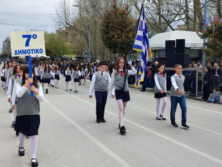 Τα Τρίκαλα γιόρτασαν την Εθνική Επέτειο