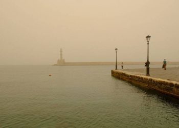Καιρός: Με λασποβροχές και αφρικανική σκόνη η Τετάρτη – Σε ποιες περιοχές θα «χτυπήσουν» τα 30άρια