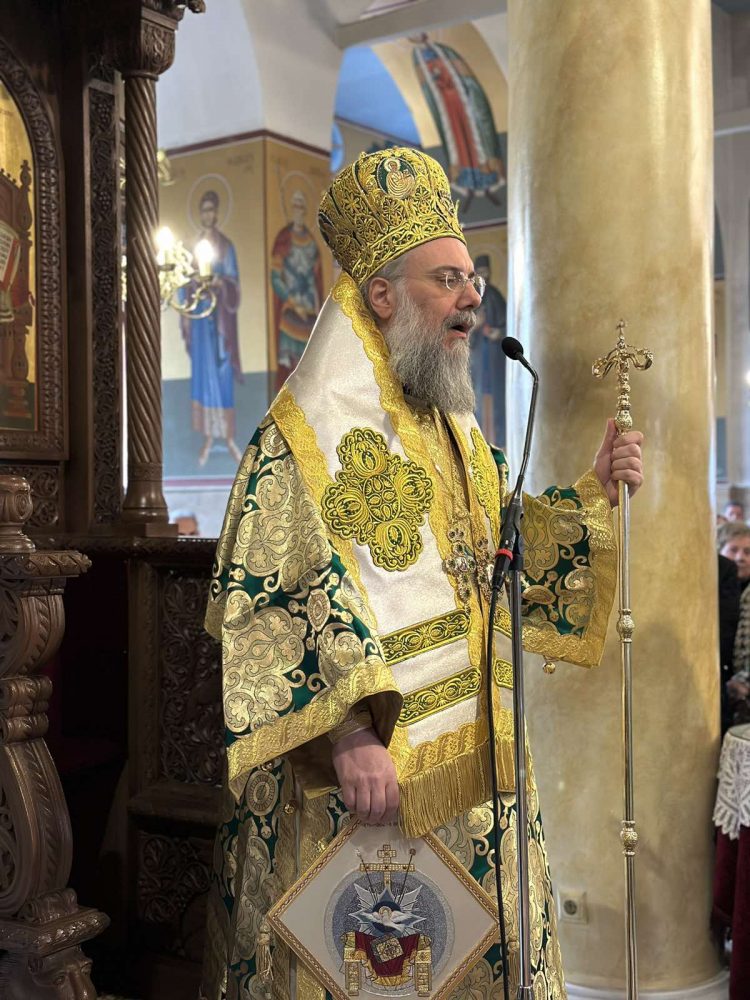 Ο Τρίκκης Χρυσόστομος προσεύχεται να αναδείξει ο Κύριος νέους Τρικαλινούς εργάτες στον αμπελώνα Του (ΕΙΚΟΝΕΣ)