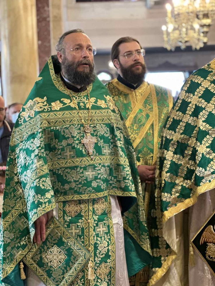Ο Τρίκκης Χρυσόστομος προσεύχεται να αναδείξει ο Κύριος νέους Τρικαλινούς εργάτες στον αμπελώνα Του (ΕΙΚΟΝΕΣ)