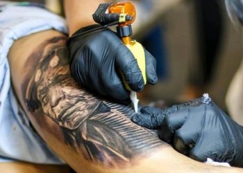 Η Τεχνητή Νοημοσύνη αλλάζει ακόμη και τα δεδομένα στην τιμολόγηση των τατουάζ
