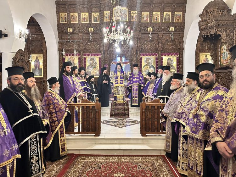 Τα “Άχραντα Πάθη του Κυρίου” από σήμερα και για τέσσερις ημέρες στα Τρίκαλα (ΕΙΚΟΝΕΣ)