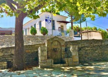 Αυτό είναι το χωριό της Θεσσαλίας που παίρνει ξανά ζωή μετά από 20 χρόνια