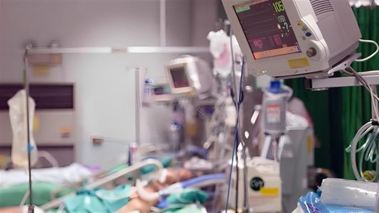 Λάρισα: Στην εντατική δύο 19χρονοι μετά από φωτιά που ξέσπασε σε αυτοκίνητο