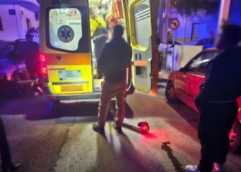 Λάρισα: Ένας τραυματίας σε σύγκρουση πατινιού με αυτοκίνητο – Το τροχαίο έγινε υπό καταρρακτώδη βροχή