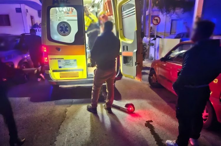 Λάρισα: Ένας τραυματίας σε σύγκρουση πατινιού με αυτοκίνητο – Το τροχαίο έγινε υπό καταρρακτώδη βροχή