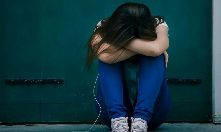 Ποινική δίωξη σε βάρος καθηγητή για ασέλγεια σε βάρος ανήλικης μαθήτριας σε σχολείο της Λάρισας! – Τέθηκε σε αργία από το υπουργείο Παιδείας