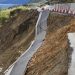 Κατέρρευσε σαν τραπουλόχαρτο ο νέος παραλιακός δρόμος στον Ρακοπόταμο που ενώνει Λάρισα με Μαγνησία – Δείτε φωτογραφίες