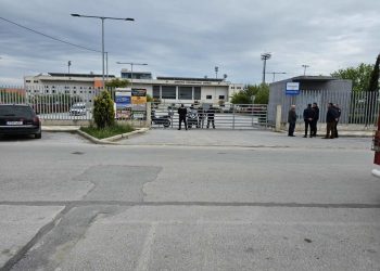 Λάρισα: Λήξη συναγερμού για την απειλή βόμβας στο Κολυμβητήριο Νέας Πολιτείας – Αποδείχθηκε φάρσα – Ολοκληρωθήκαν οι έρευνες (ΕΙΚΟΝΕΣ – ΒΙΝΤΕΟ)