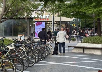 Λάρισα: Συναγερμός για ύποπτο όχημα έξω από τα Δικαστήρια Λάρισας – Αποκλείστηκε από την αστυνομία το σημείο (ΕΙΚΟΝΕΣ – ΒΙΝΤΕΟ)