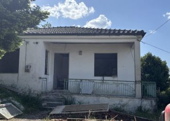 Δόκιμος πυροσβέστης ο 19χρονος που σκοτώθηκε στα Φάρσαλα όταν καταπλακώθηκε από τοίχο – Το σπίτι που έγινε το τραγικό συμβάν (ΕΙΚΟΝΕΣ)