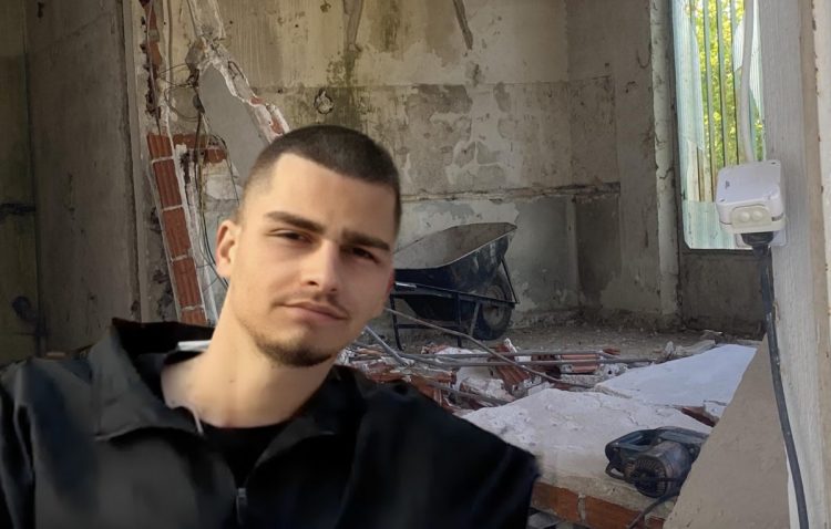 Αυτός είναι ο άτυχος 19χρονος πυροσβέστης που καταπλακώθηκε από τοίχο και σκοτώθηκε στα Φάρσαλα (ΕΙΚΟΝΕΣ)