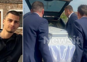 Φάρσαλα: Ράγισαν καρδιές στην κηδεία του 19χρονου που καταπλακώθηκε από τοίχο (ΕΙΚΟΝΕΣ)