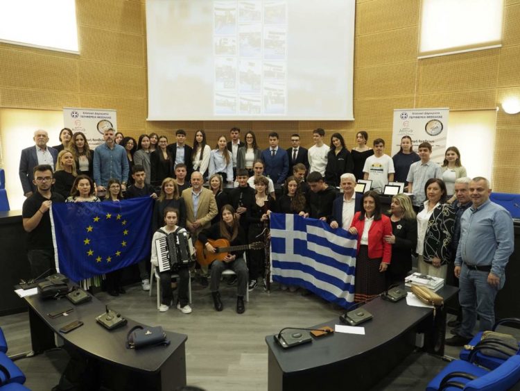 Δύο σχολεία, ένα των Τρικάλων (Εκπαιδευτήρια «Αθηνά») και ένα της Λάρισας, βράβευσε η Περιφέρεια Θεσσαλίας – Διακρίθηκαν στο Euroscola 2023-2024 (ΕΙΚΟΝΕΣ – ΒΙΝΤΕΟ)