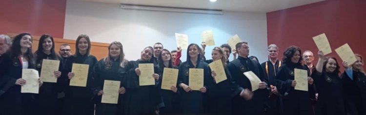Τμήμα Δ.Ε.ΞΥ.Σ.: Ορκίστηκαν 11 απόφοιτοι των Προγραμμάτων Μεταπτυχιακών Σπουδών και 12 νέοι πτυχιούχοι (ΕΙΚΟΝΕΣ – ΒΙΝΤΕΟ)