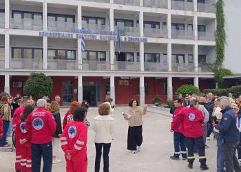 Εκκενώθηκε το Διοικητήριο της Π.Ε. Μαγνησίας στο κέντρο του Βόλου – Δείτε εικόνες και βίντεο