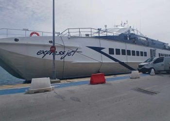 Σάλπαρε για τις Σποράδες το ολοκαίνουργιο Express Jet της Seajets – Πρώτο δρομολόγιο με πλήθος επιβατών (ΕΙΚΟΝΕΣ)