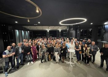 Reunion με αναμνήσεις και χαμόγελα για τους αποφοίτους της τάξης του 1991 του Ενιαίου Πολυκλαδικού Λυκείου Τρικάλων