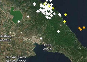 Μαγνησία: Κεραυνοί έκαναν τη νύχτα μέρα – Που έπεσε ο κεραυνός που ξύπνησε τους Βολιώτες