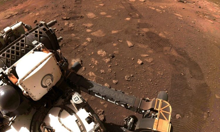 H NASA εντοπίζει εκατοντάδες «αυγά αράχνης» στον Άρη αλλά κανείς δεν ξέρει πώς έφτασαν εκεί