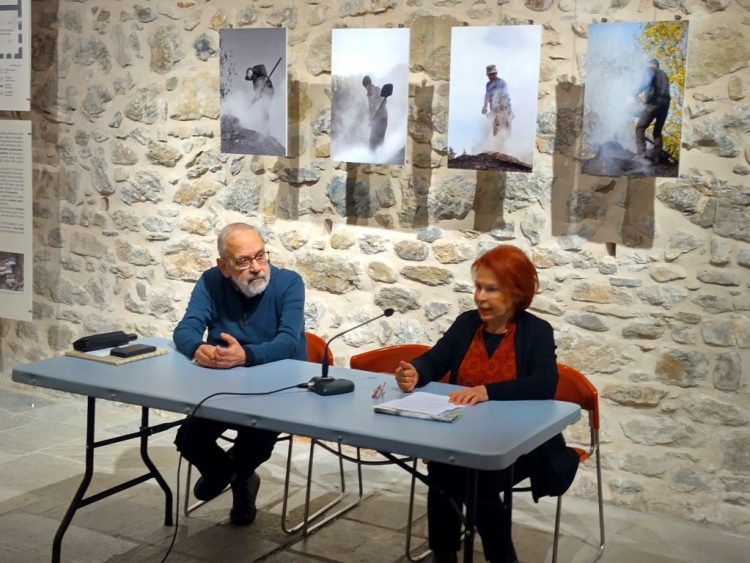 Φωτογραφίζοντας καλλιτεχνικά τον ανθρώπινο μόχθο, σε έκθεση στο Δίδυμο Οθωμανικό Λουτρό