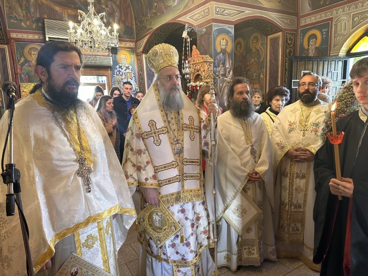 Με κάθε λαμπρότητα εορτάστηκε η μνήμη των νεοφανών Αγίων Ραφαήλ Νικολάου και Ειρήνης