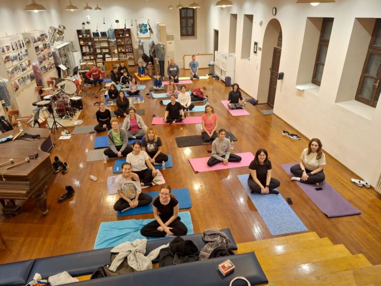 Yoga για Μουσικούς; Ναι, σε ένα μοναδικό Workshop της Δημοτικής Φιλαρμονικής Τρικάλων