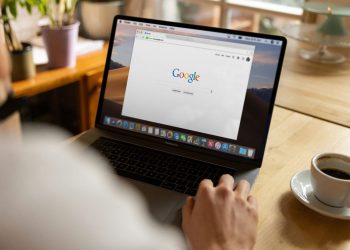 Google: Πώς να σβήσετε τις προσωπικές πληροφορίες που σας αφορούν από τη μηχανή αναζήτησης