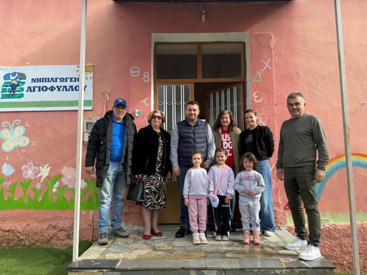 Στο ανακαινισμένο Νηπιαγωγείο του Αγιόφυλλου ο Αβραμόπουλος