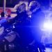 Αναστάτωση στο κέντρο του Βόλου – Γυναίκα ξάπλωσε στη μέση του δρόμου