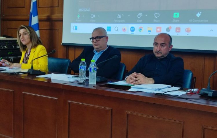 Σακκάς: Καμία δημοτική έκταση για φωτοβολταϊκά αν δεν τηρείται η νομιμότητα – Δημοψήφισμα επί τάπητος